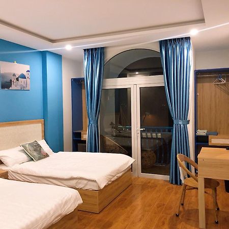 Santorini House And Coffee Hotel Danang Exterior photo