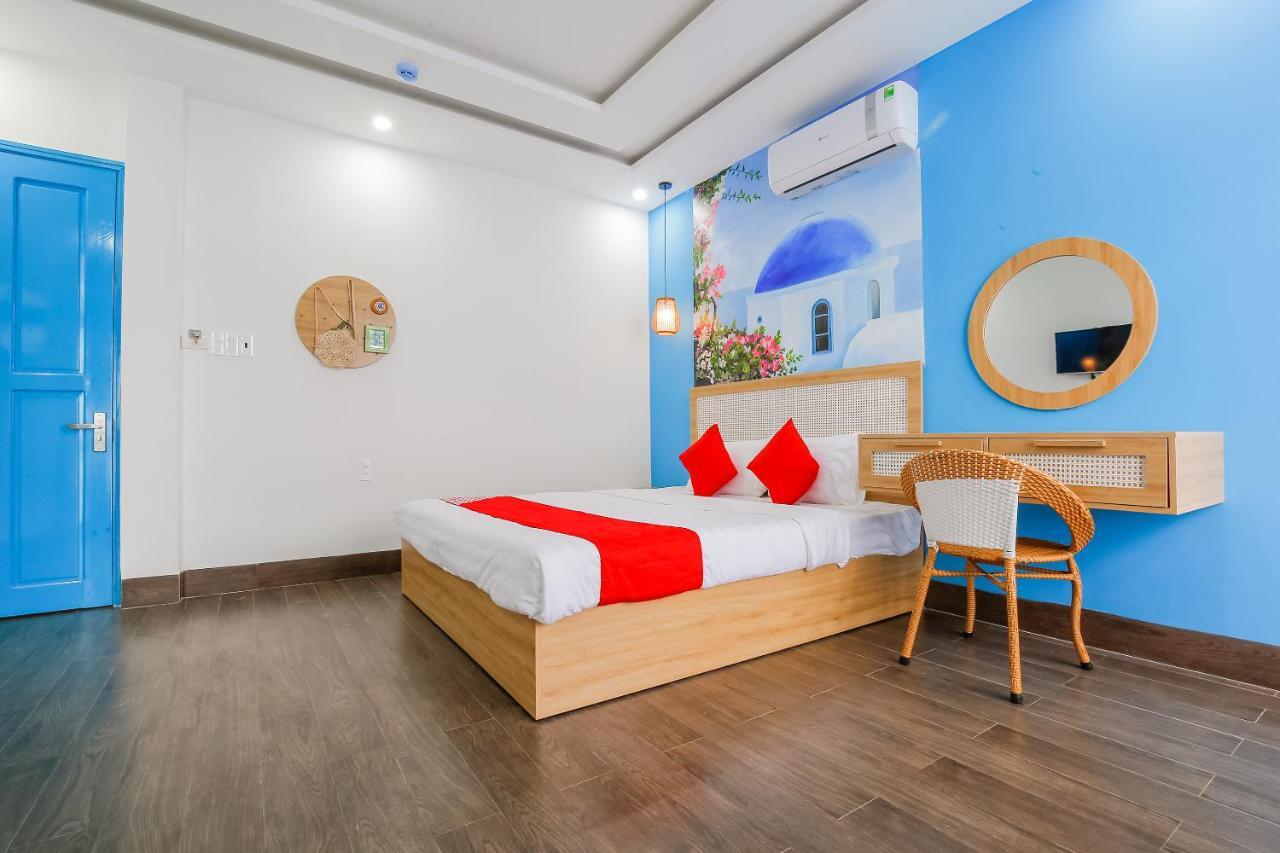 Santorini House And Coffee Hotel Danang Exterior photo